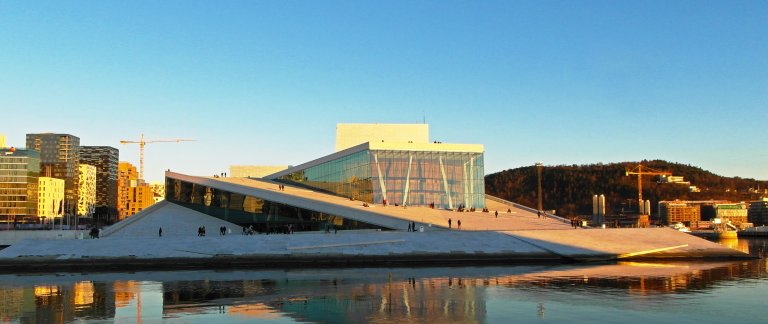 Opera House sunset -Tord Baklund  VisitOSLO-small.jpg
